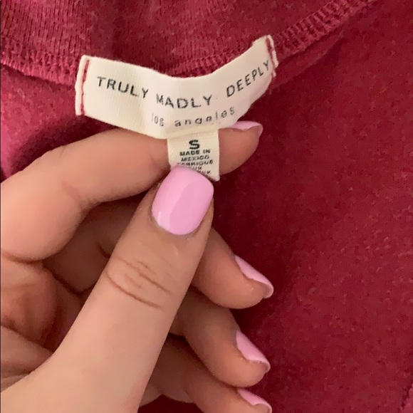 Key hole tee - Picture 3 of 4